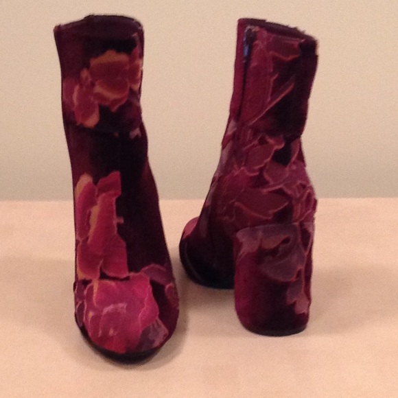 Steve Madden boots - Picture 2 of 2